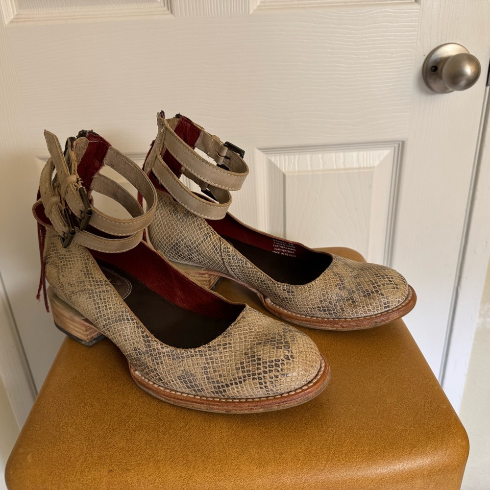 Maribel white snake 10 women’s